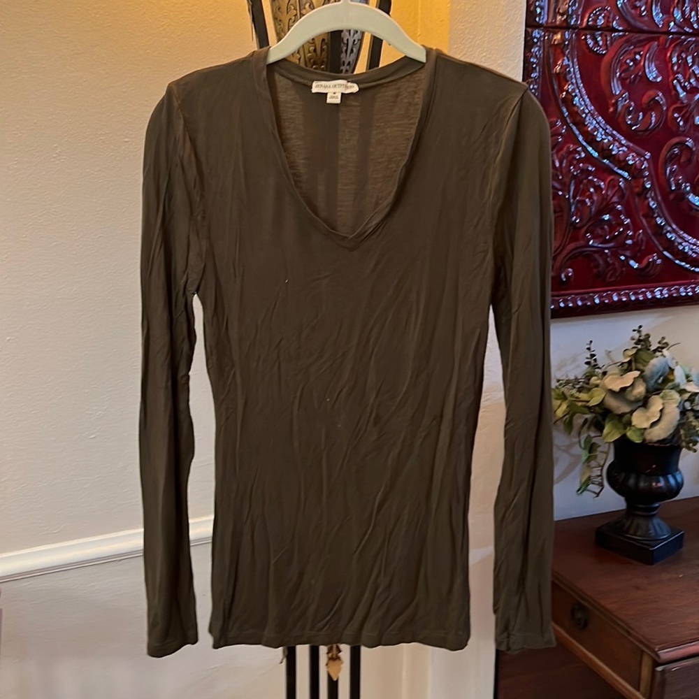 Long sleeve t-shirt